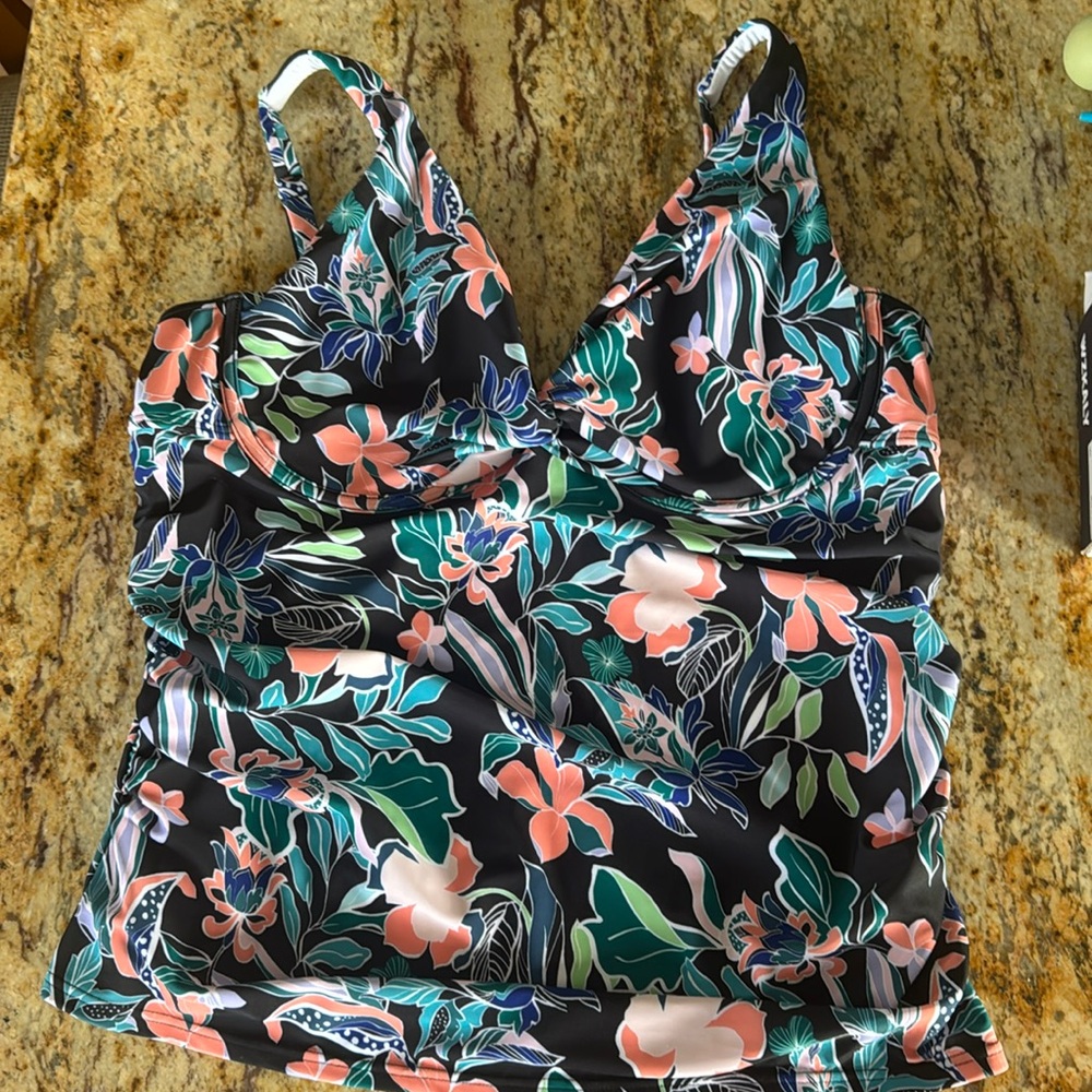 Venus Paros Tankini top